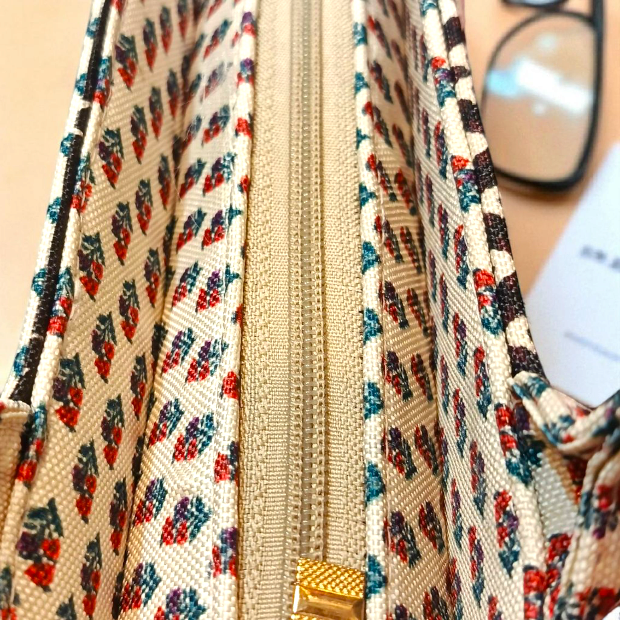 ZELLBURY Golden Hour Canvas Bag