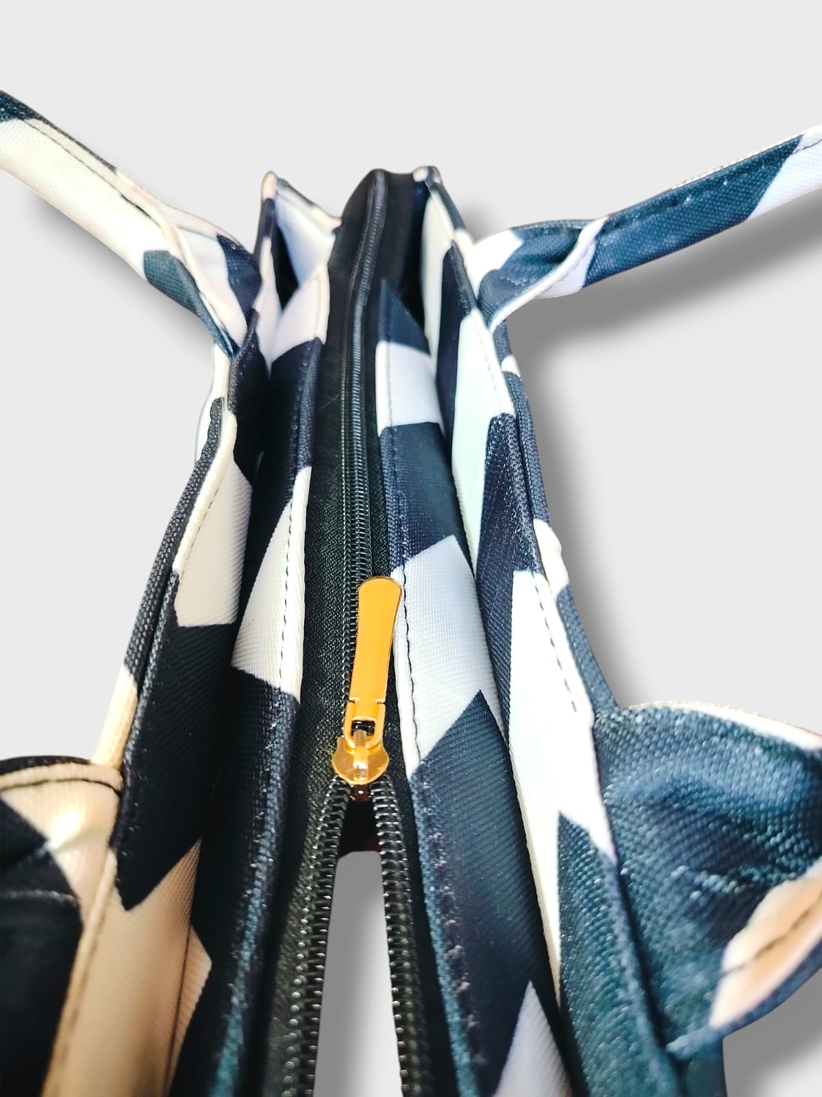 ZELLBURY Chevron Print Canvas Tote Bag